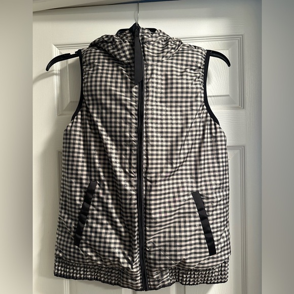 LULULEMON Chilly Chill Puffy Down Vest Black Mojave Beige Gingham Check size 10 - Picture 4 of 9